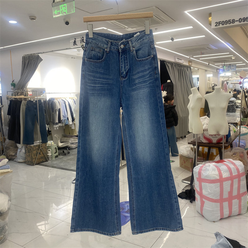 TOP82577春款高腰直筒微喇牛仔裤女2026蓝色显瘦四面弹百搭长裤