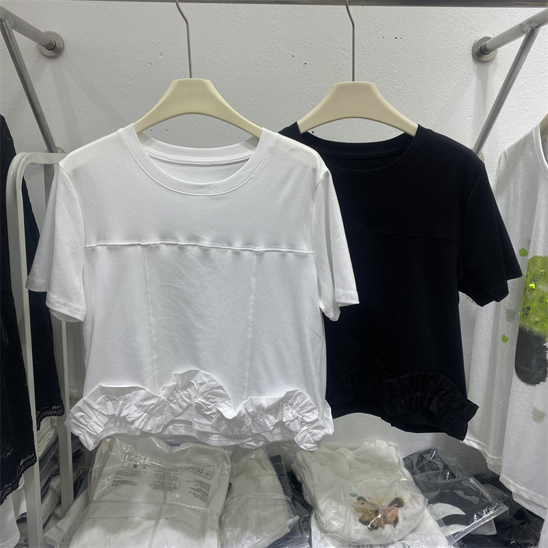 欧货2026夏款木耳边短袖T恤女短款新款宽松设计感百搭上衣小个子