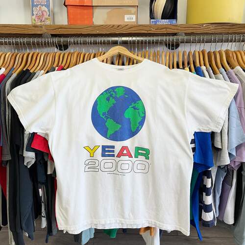 精选好物推荐2000年地球科通形象设计简约高级感短袖T恤甜酷学生