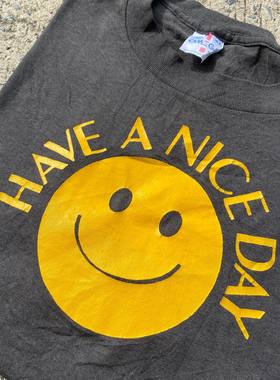 have a nice day简约黄色微笑笑脸Preppy style T-shirt短袖t恤