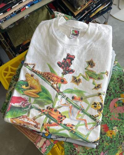 Fun and funny手绘涂鸦青蛙设计感趣味夏季百搭T-shirt短袖t恤