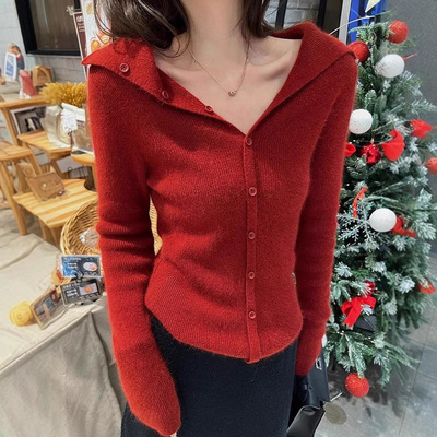 恒源祥红色V领长袖内搭针织衫女年秋冬季设计感修身打底上衣服