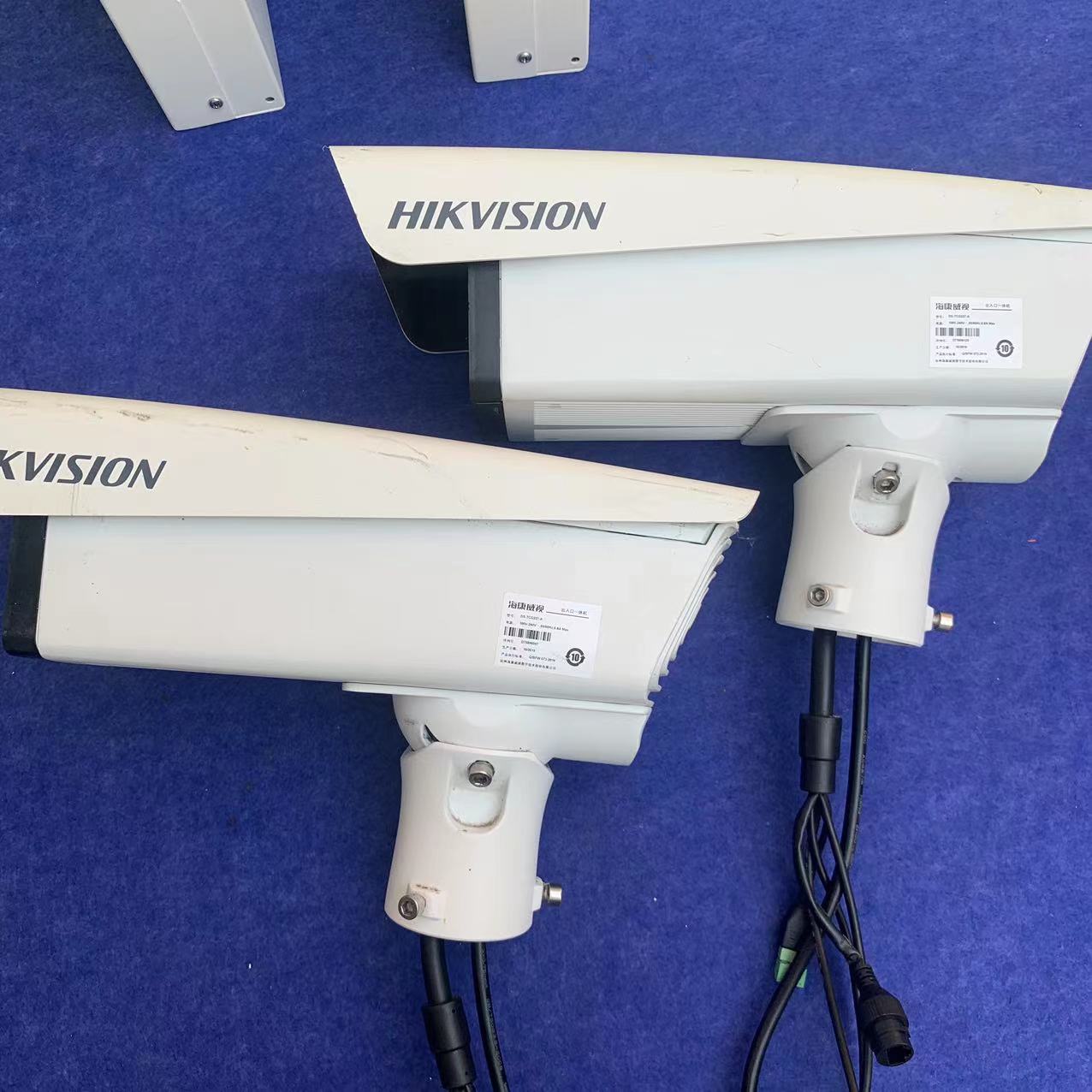 海康DS-TCG227-A壁装支架补光抓拍一体机DS-TVL224-4-X-5Y终端机