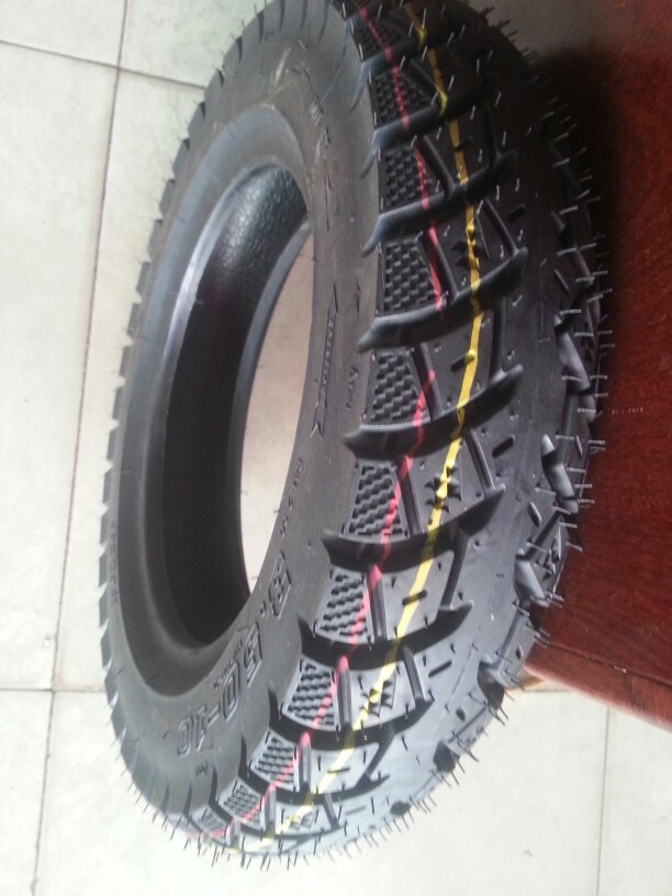 水泥路高速防滑层级踏板摩托车