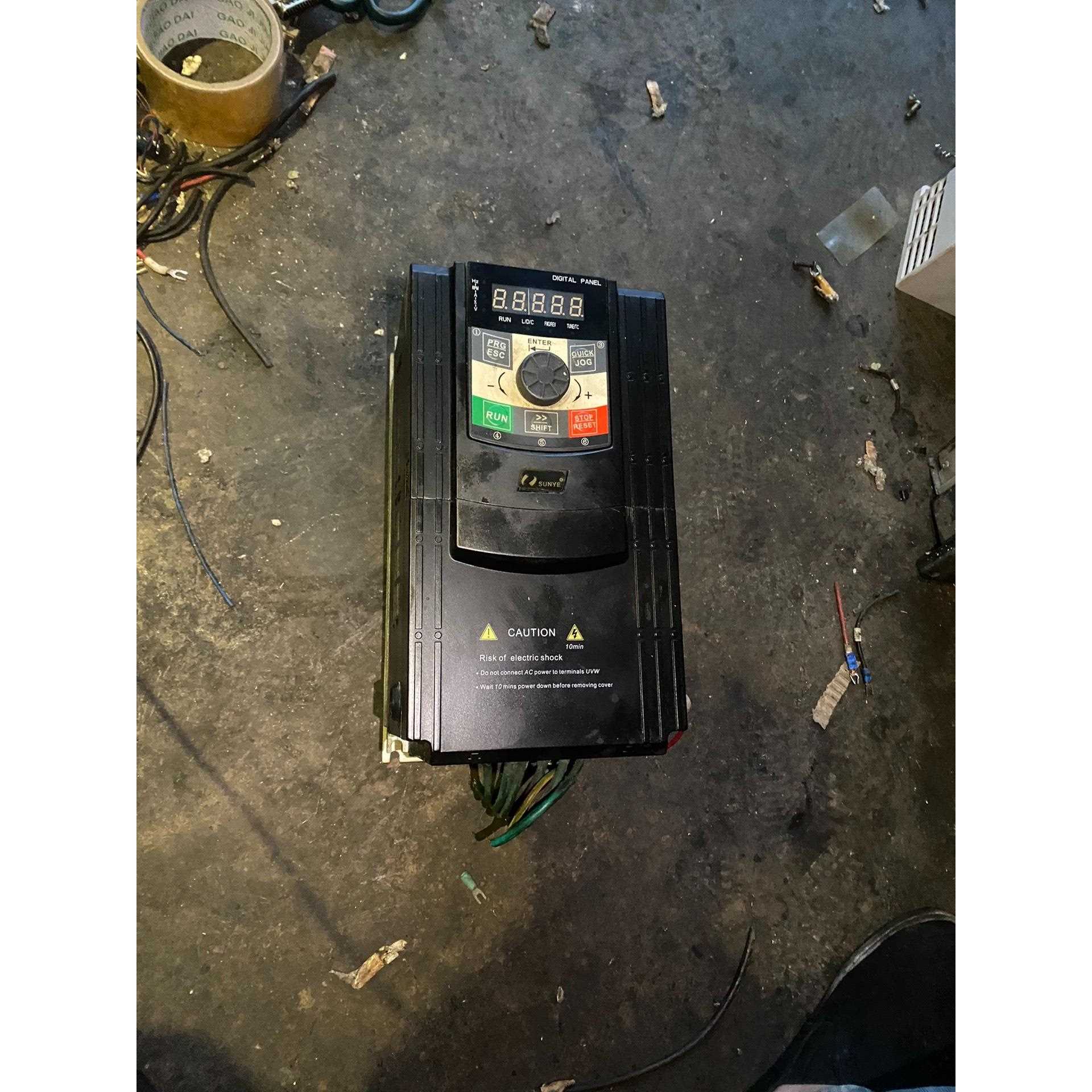 【议价】日业变频器CM530H-4T5R5GB/7R5PB