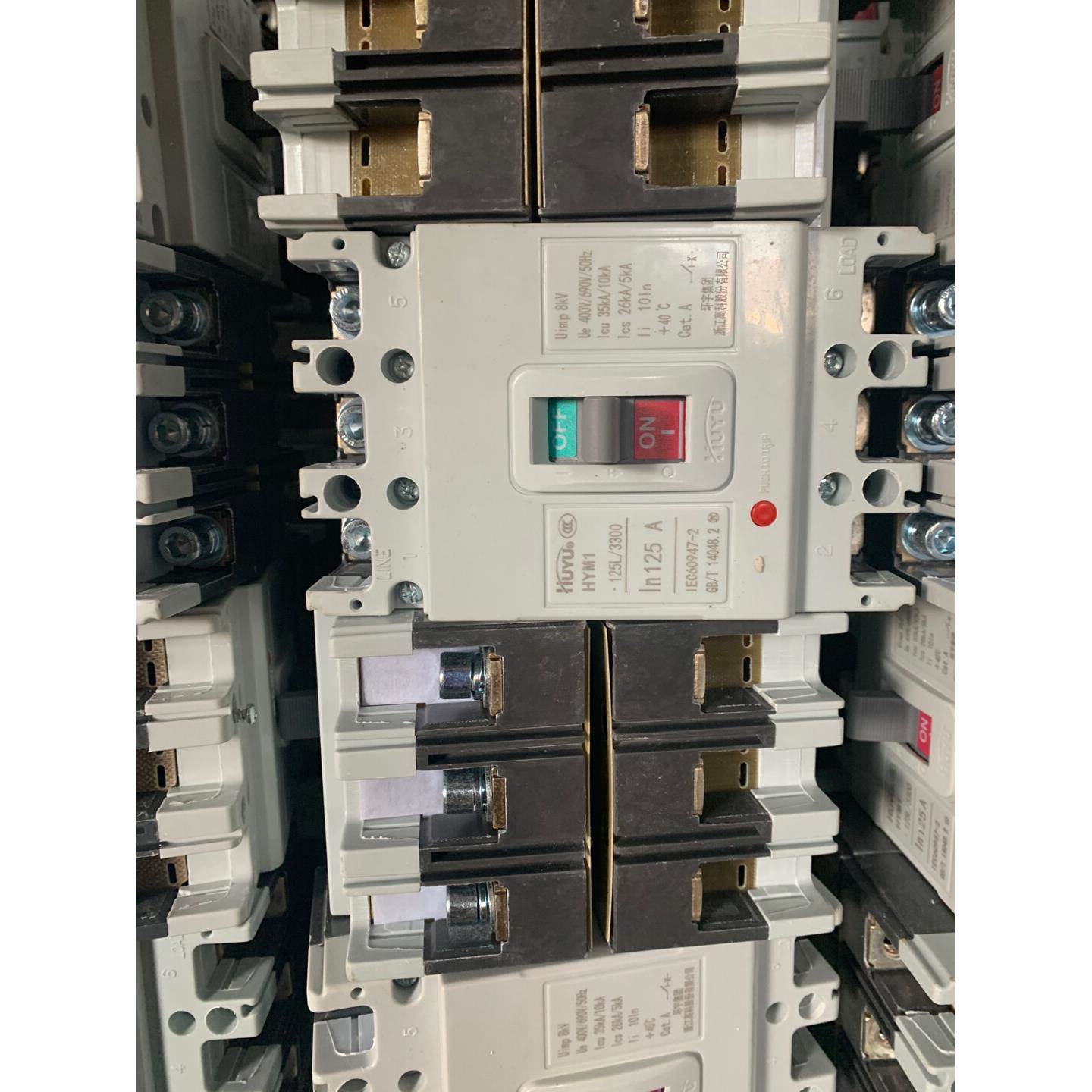 【议价】环宇3P125A塑壳断路器，拆机货未使用，成色好，数量多，