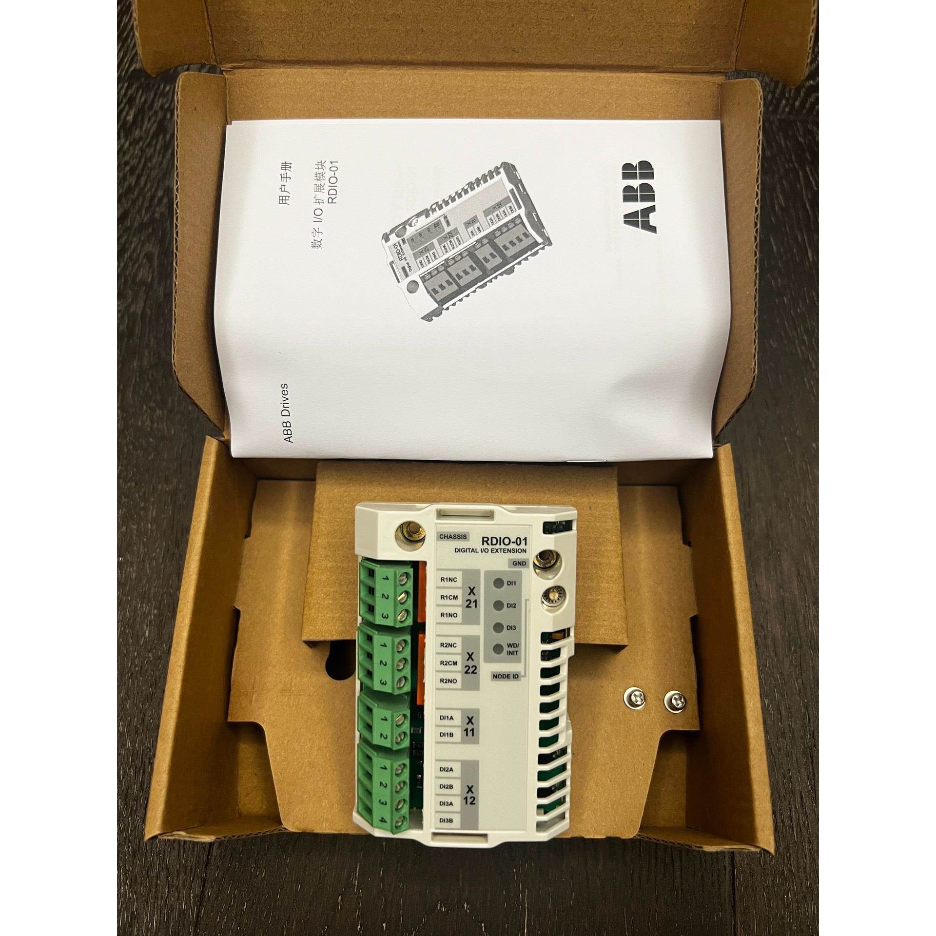 【议价】RDIO-01 全新ABB变频器通讯模块，全新带包装，链接实