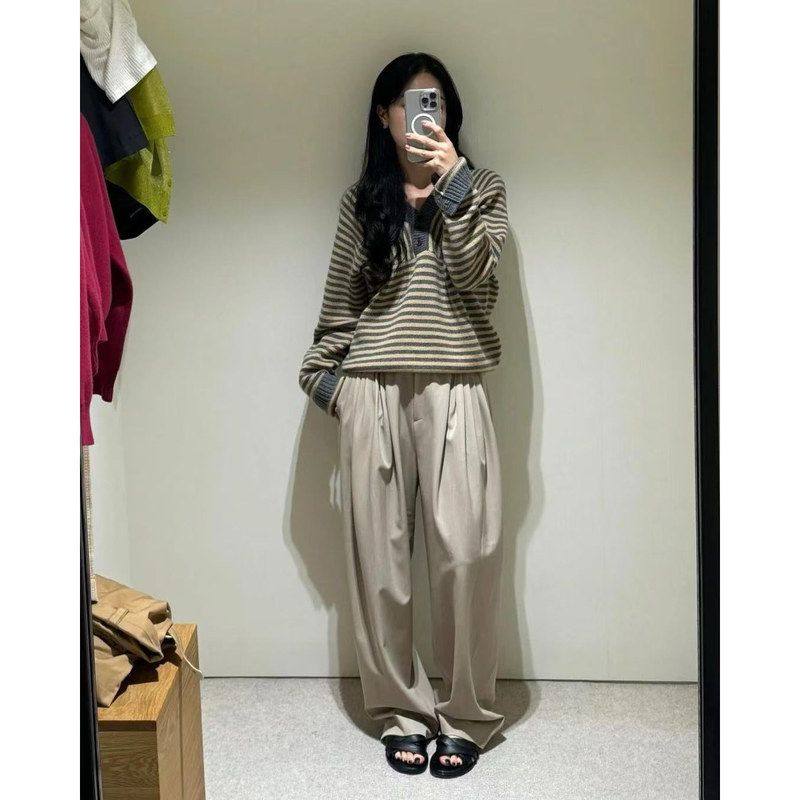 现 2025冬季新款韩国设计师moo*dal混纺V领美利奴羊毛针织毛衣