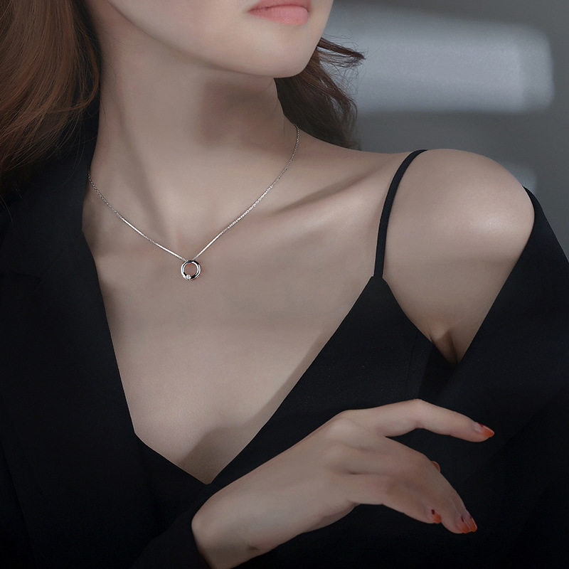 s999纯银圆圈几何项链女新款轻奢小众秋冬锁骨链毛衣链送女友闺蜜