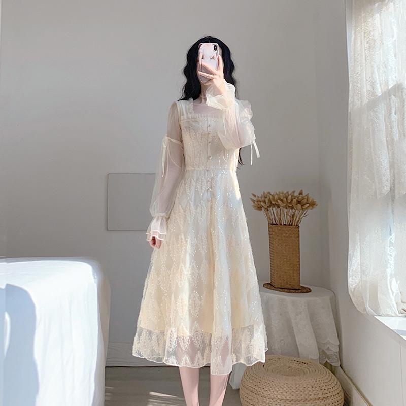 卡所裙子女秋冬新款气质轻奢名媛年会礼服小香风蕾丝打底连衣裙