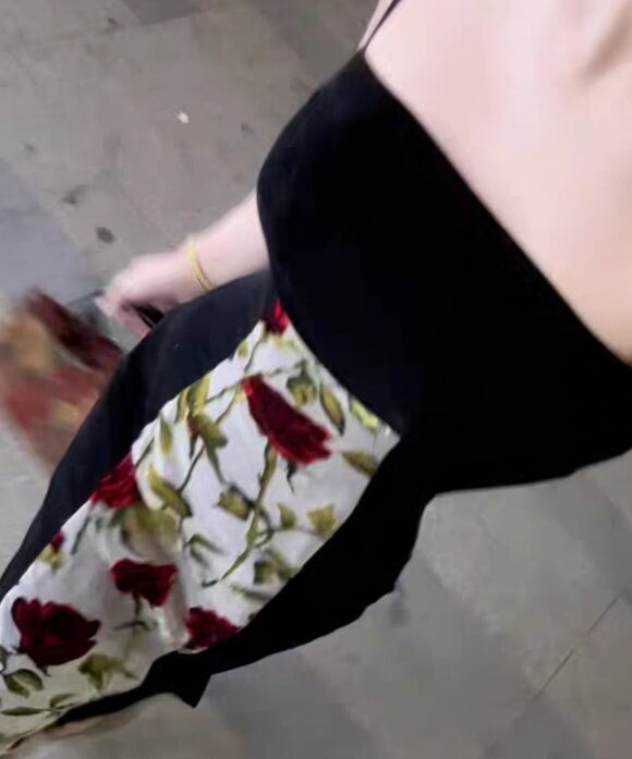 国风秋冬款丝绒拼接烧花连衣裙玫瑰花新中式收腰包臀阴影吊带长裙