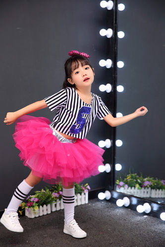 幼儿现代舞蹈蓬篷纱裙