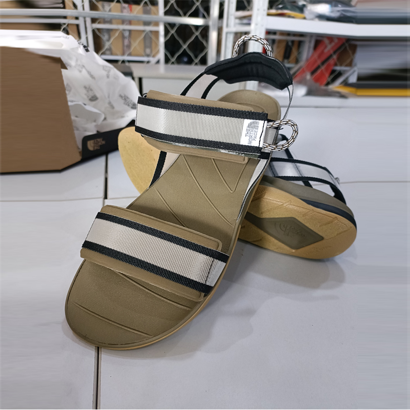 北面户外运动轻便徒步沙滩凉鞋