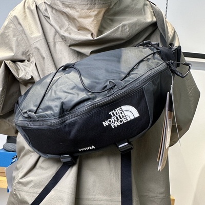 北面户外斜挎包便捷腰包胸包