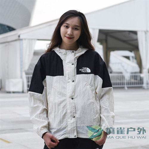 北面女款户外防风夹克防泼水外套