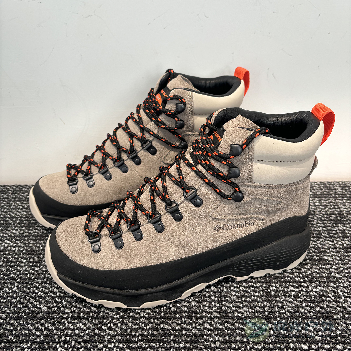 哥伦比亚男士登山徒步鞋防水防滑