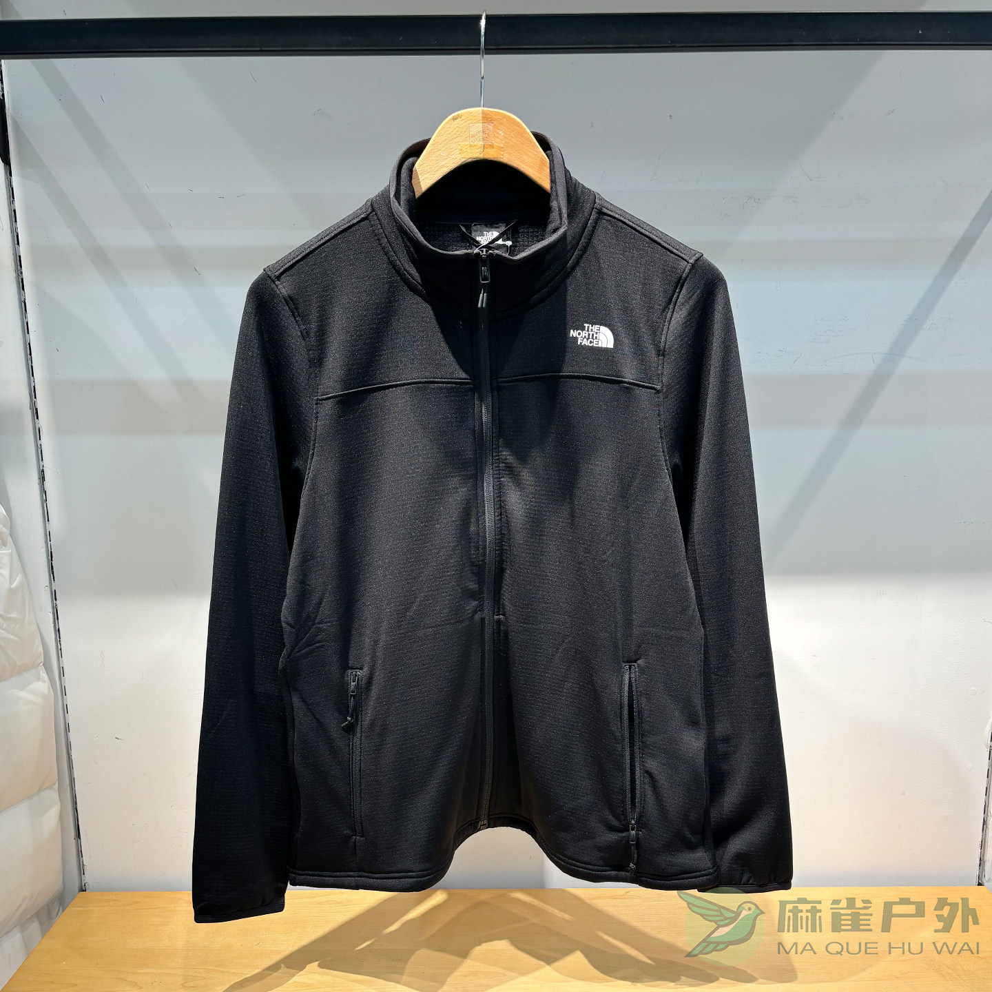 北面女子休闲防风透气抓绒衣外套