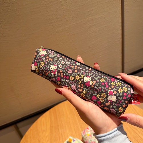 新品Kitty 猫可爱中古风小碎花棉布笔袋大容量学生文具袋收纳袋