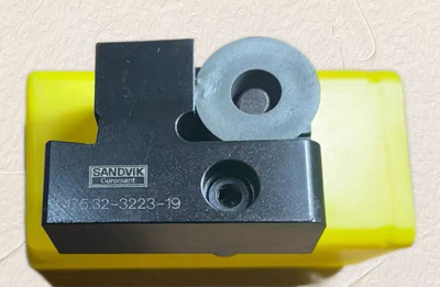 L175.32-3223-19  R175.32-3223-19 正品山特维克刀盒