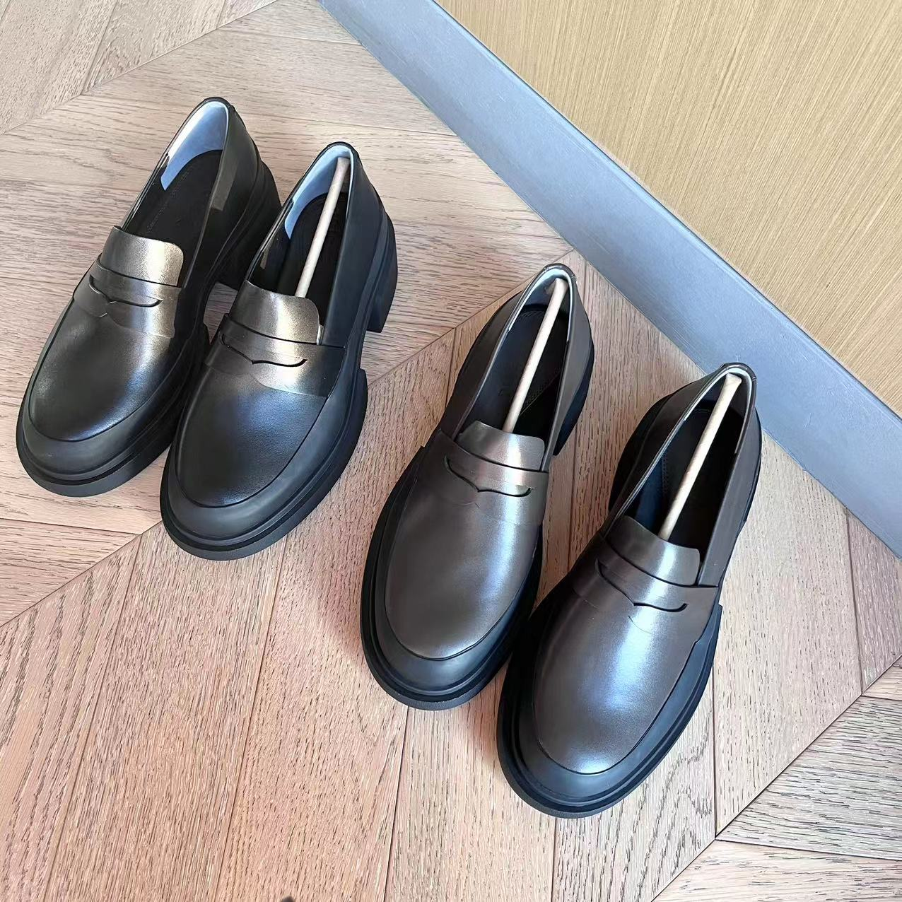 IC23年秋冬款厚底napa牛皮乐福鞋