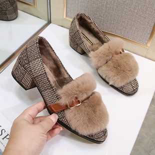 2025新款粗跟单鞋加绒毛毛鞋外穿百搭舒适中跟兔毛豆豆鞋秋冬网红