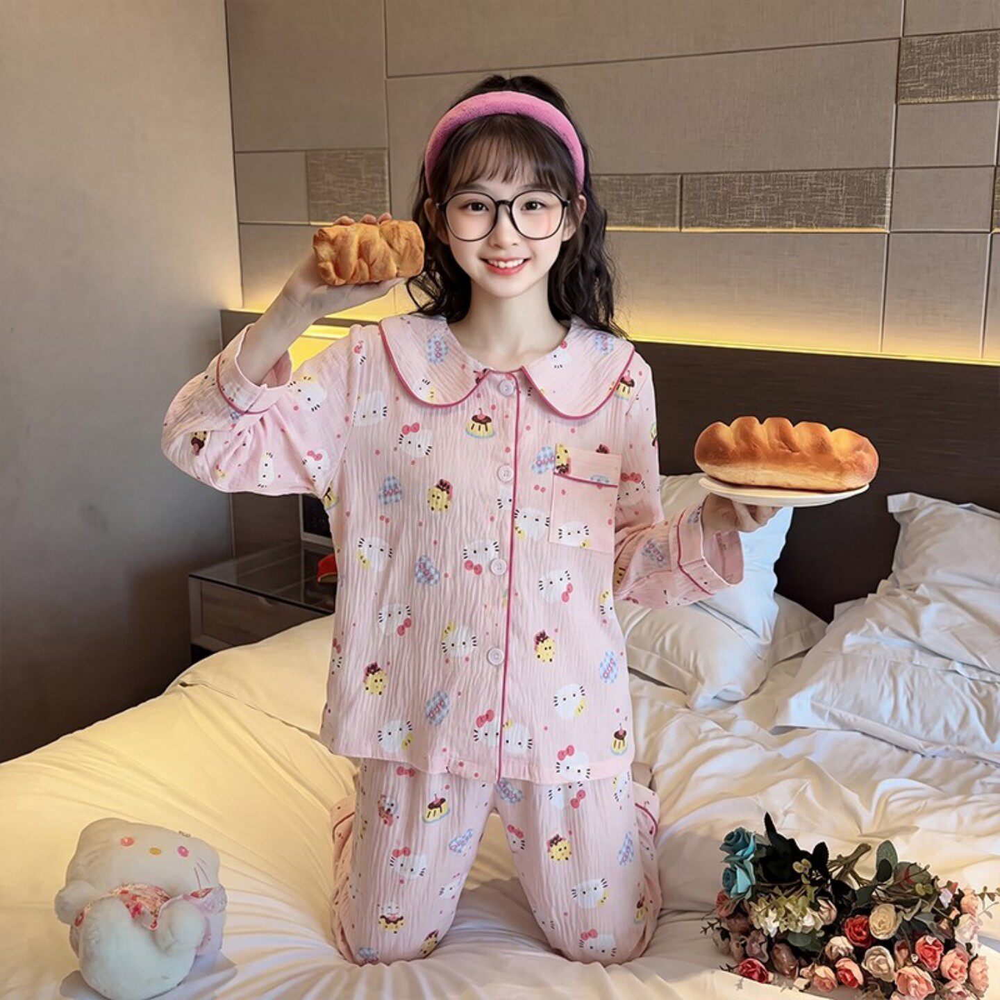 女孩春秋季长袖云朵棉格子宝宝空调服冬天束边宫廷款纽扣儿童睡衣