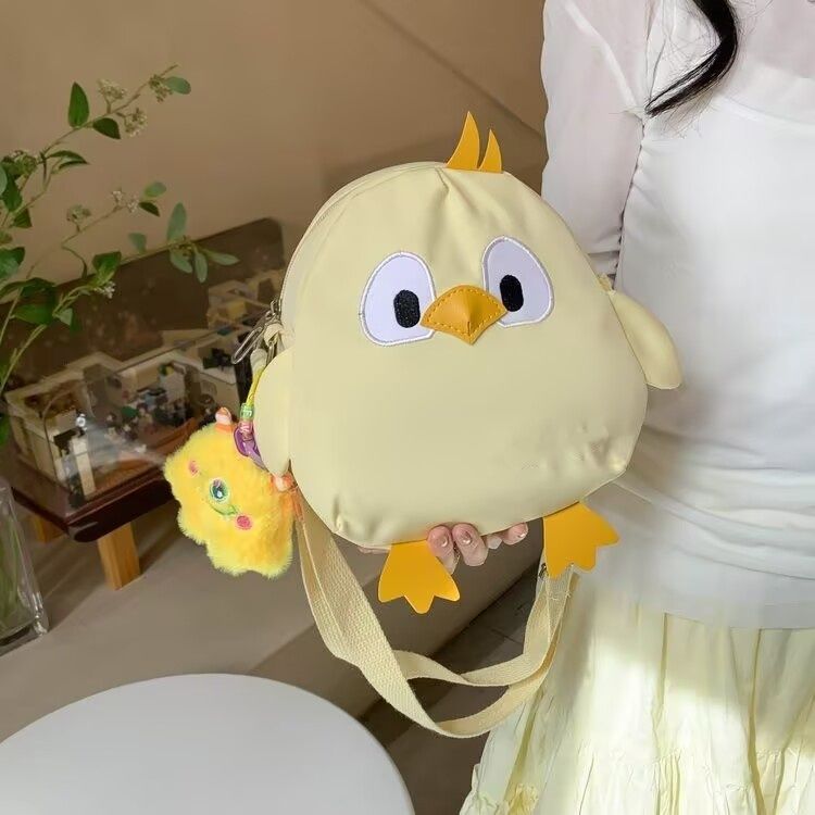 可爱小鸡包包小女孩夏季新款卡通小众设计感单肩斜挎包百搭出游包