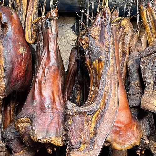恩施特产保肋肉烟熏土猪腊肉