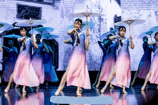 古典舞演出服釉色天青舞蹈服广场舞道具中国风复古走秀跳舞服装