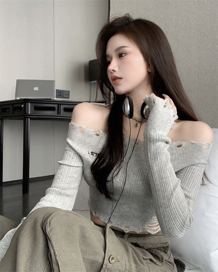 针织衫女一字肩纯欲风破洞露肩短款上衣早秋小心机紧身长袖打底衫,女装/女士精品,毛针织衫,淘宝优惠券,粉丝福利购,淘宝优惠卷