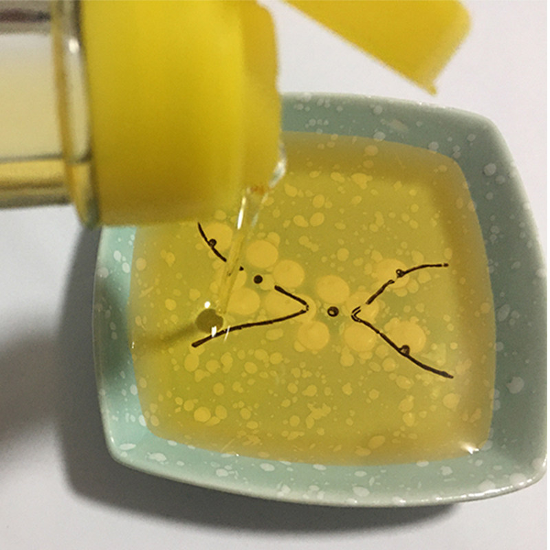 湖南湘西下粉拌面产瓶装餐饮木姜子油山苍子山胡椒油木姜籽调味油