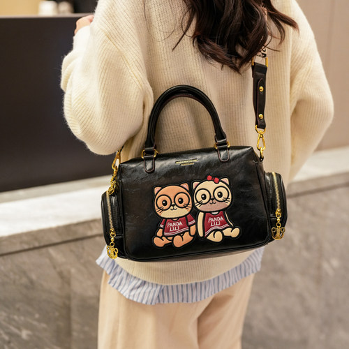 高级质感卡通大容量包包女式2025新款女包波士顿斜挎手提保龄球包