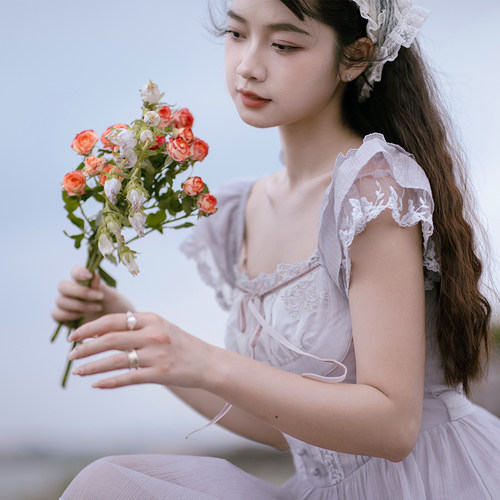 法式少女高腰天丝刺绣连衣裙
