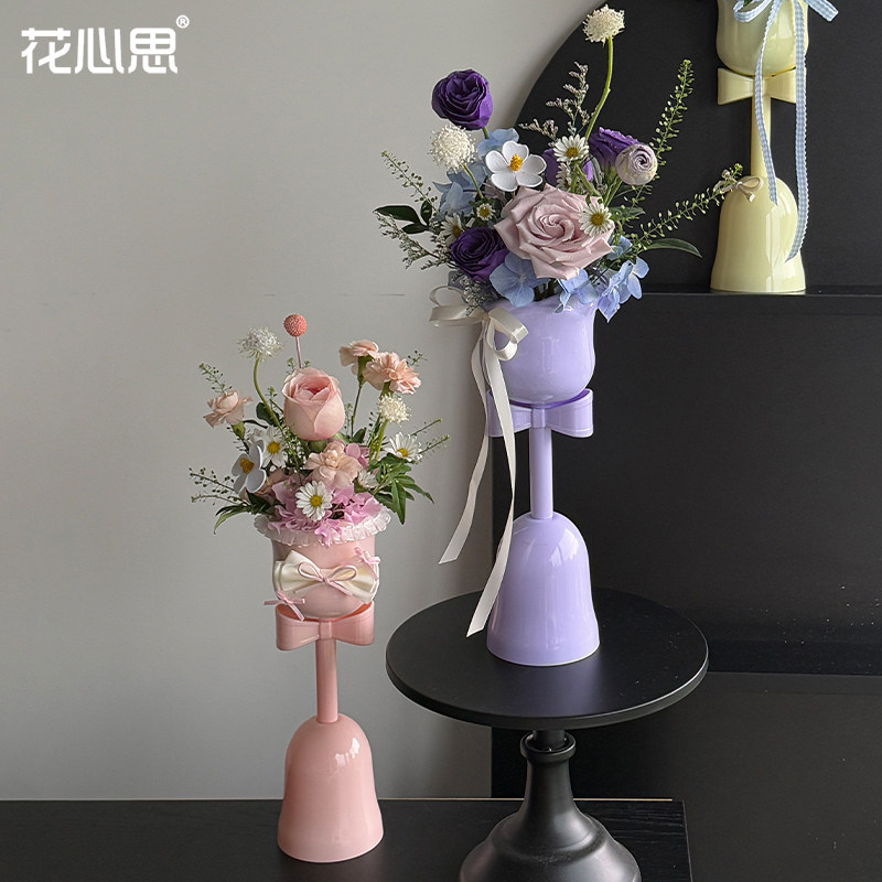 总裁玫瑰花瓶奶油风单支小花束