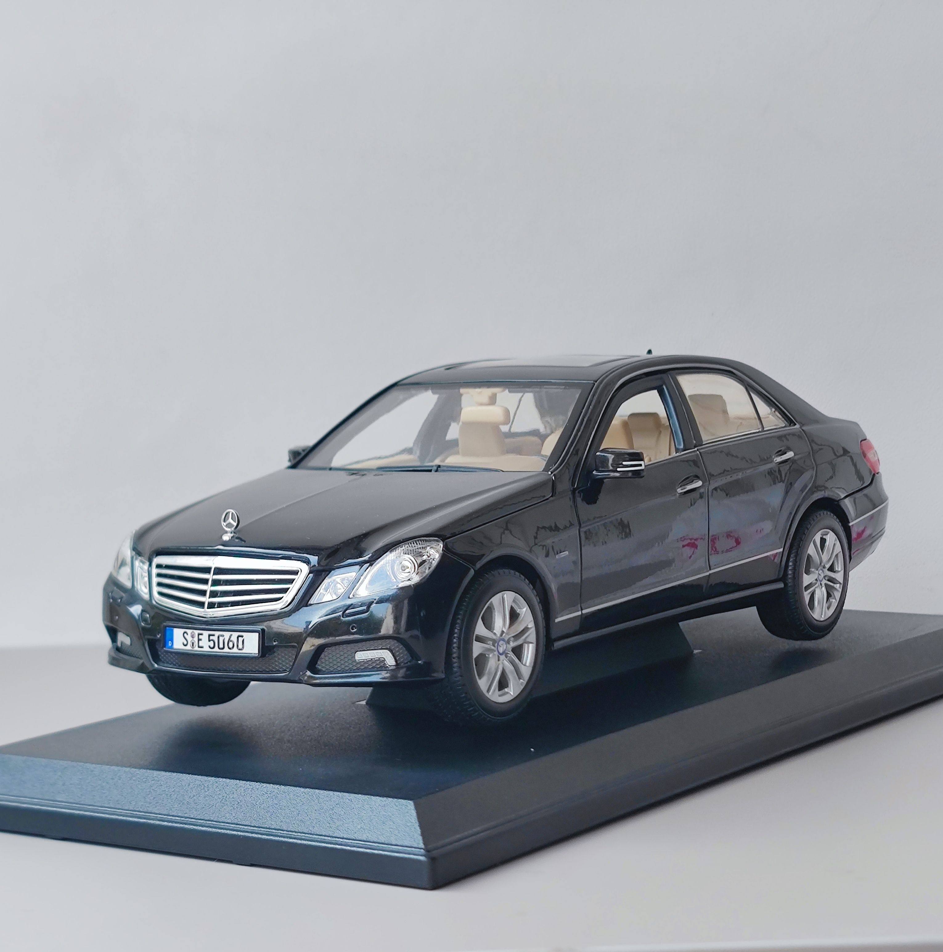 1 18原厂车模BENZ 奔驰E级W212车模美驰图代工 E300 E350通用模型