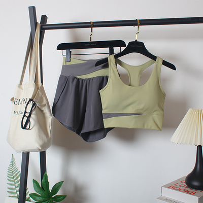 健身房运动套装女夏季跑步防震瑜伽文胸背心假两件速干短裤防走光