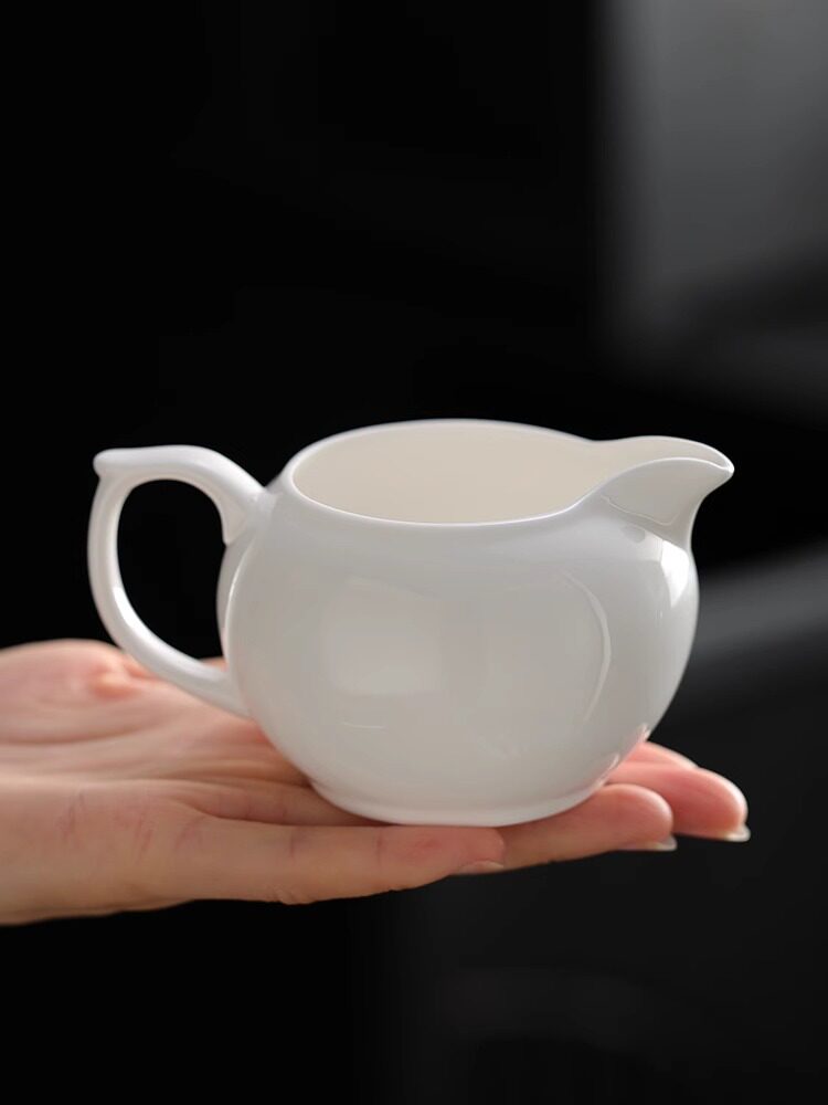 骨瓷薄胎公道杯高端潮州功夫茶具家用茶道配件纯白陶瓷公杯分茶器