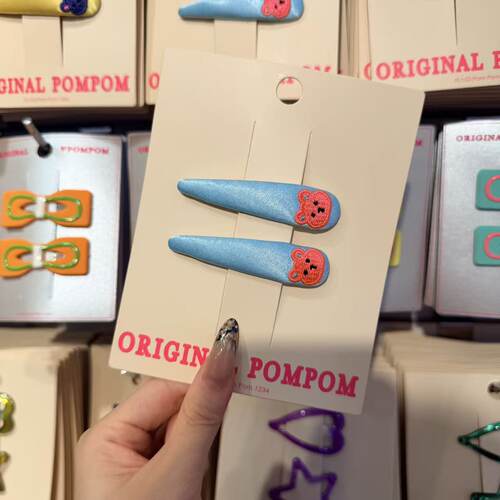 3.4韩国pom新款2026儿童布艺彩色小兔小熊刺绣边夹发夹