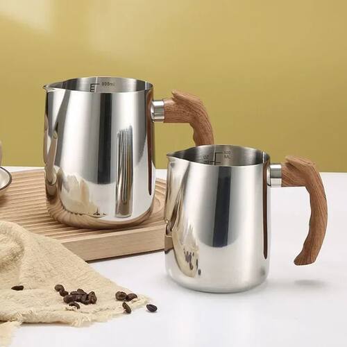 600/900ML Milk Frothing Pitcher with Precise Scale WoodPatte