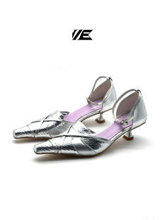 AZ43原创小众复古辣妹y2k尖头设计感绑带vintage猫跟银色凉鞋 女