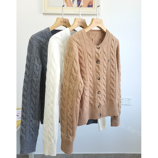 经典开衫# 老钱风显瘦圆领长袖针织衫纯色羊毛羊绒绞花毛衣外套女