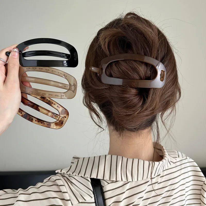Vintage Solid Hollow Oval Simple Twist Hair Clips For Women