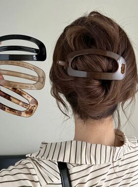 Vintage Solid Hollow Oval Simple Twist Hair Clips For Women