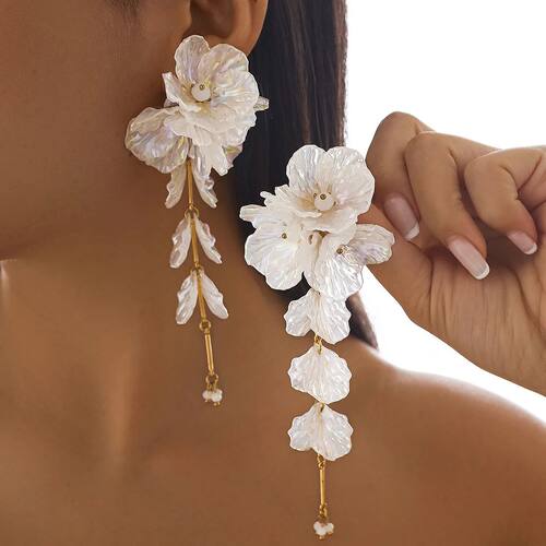 Ingemark Elegant White Petal Flower Drop Earrings Women Kpop