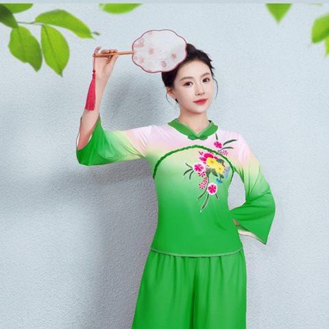 新款秧歌舞演出服装女2024胶州舞蹈服装古典扇子舞伞舞套装