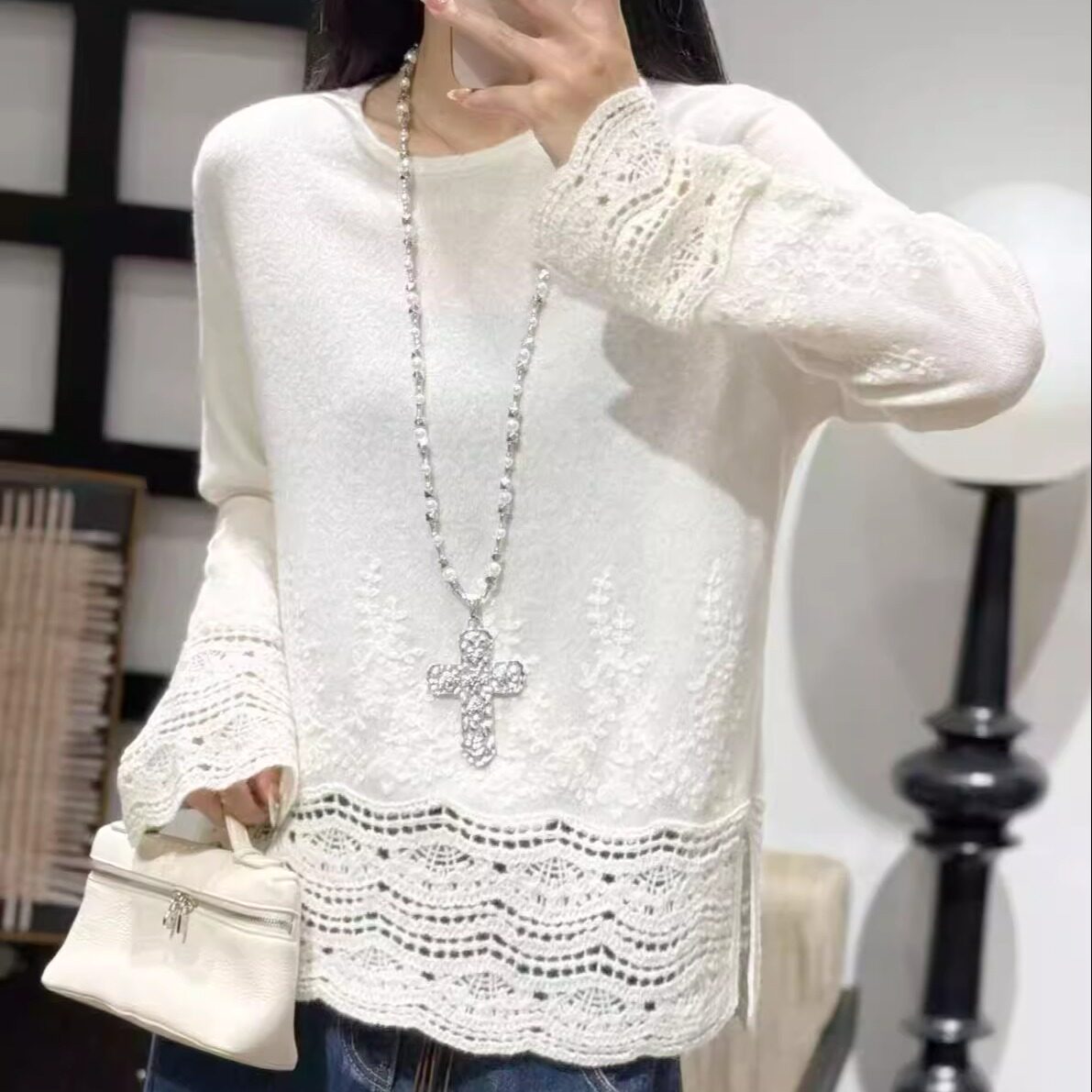 100%山羊绒毛衣欧洲站2025秋季新款时尚气质勾花镂空圆领针织衫女,女装/女士精品,羊绒衫,淘宝优惠券,粉丝福利购,淘宝优惠卷