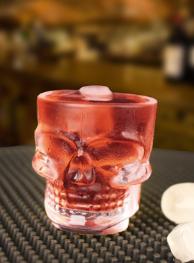 小骷髅头烈酒杯 头骨子弹杯B52一口杯白酒杯酒吧个性玻璃吞杯50ML