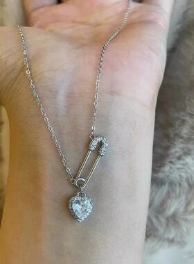 Light luxury zircon pin love  niche design safety needle hea