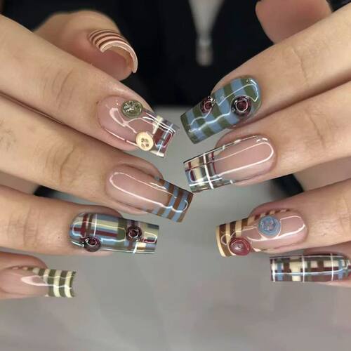 24pcs Vintage French Style Stripes Press On Nails Cartoon La