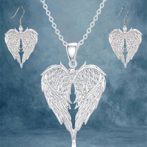 Elegant Angel Wing Heart Shaped Pendant Necklace, Exquisite